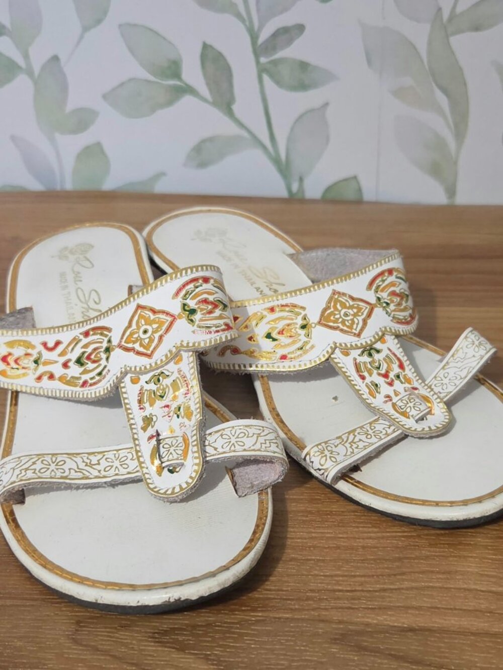Vintage Rose Shoes Ethnic Leather Sandals - Size 7.5